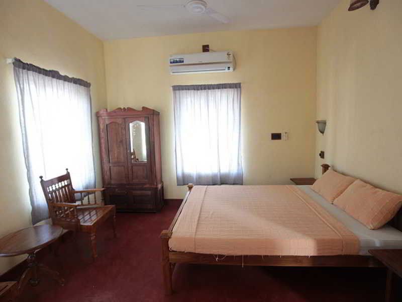 Adams Wood House Ayurveda Homestay Коччи Экстерьер фото