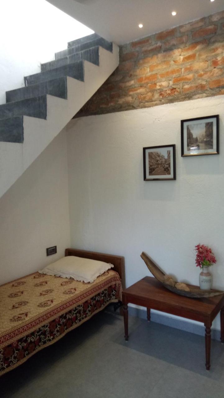 Adams Wood House Ayurveda Homestay Коччи Экстерьер фото